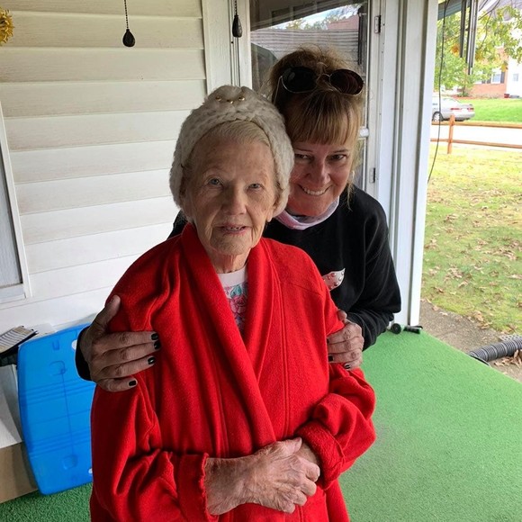 Profile Picture of Loye Keesee (@roxx1599) on Poshmark