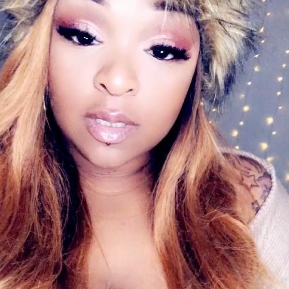 Profile Picture of Stacy Parrish (@stacyp8323) on Poshmark
