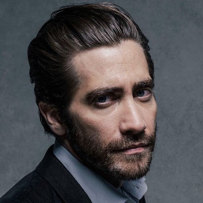 Profile Picture of Jake Gyllenhaal (@gyllengifs) on Twitter