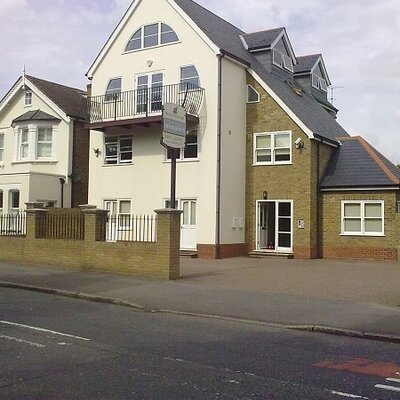 Bushy Park Lodge - Twitter Profile Picture of Bushy Park Lodge (@BushyParkLodge) on Twitter