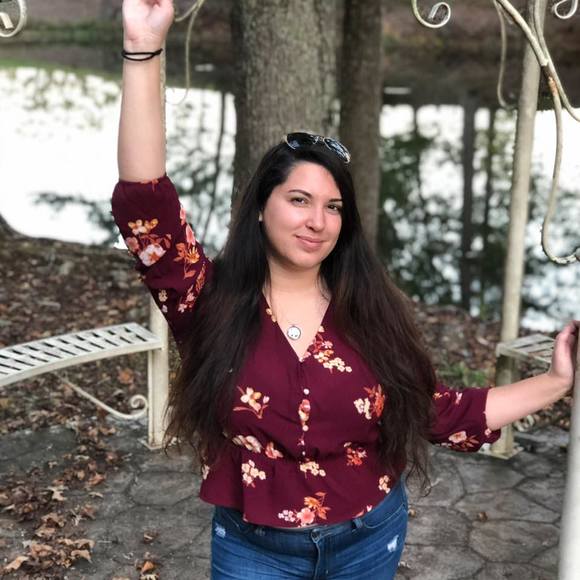 Profile Picture of Linda Bierfreund (@friend0bier) on Poshmark