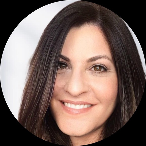 Profile Picture of Mona Ko (@monique_koven) on Poshmark