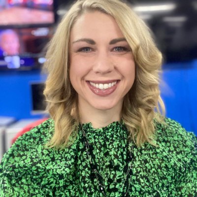Profile Picture of Lori Hinkle (@Lori_Hink) on Twitter