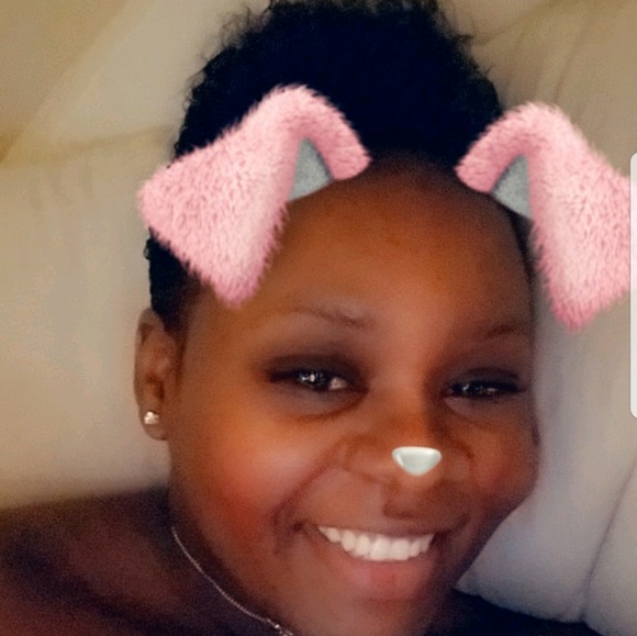 Profile Picture of V Vereen (@blackhonda2015) on Poshmark