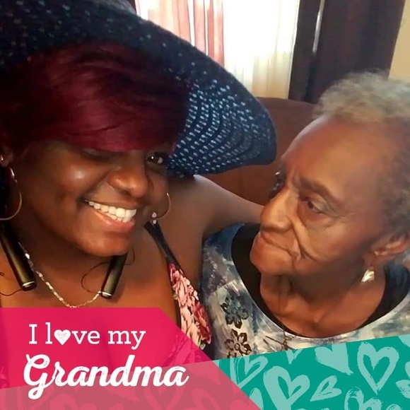 Profile Picture of Jeanetta Harris (@browneyes504) on Poshmark