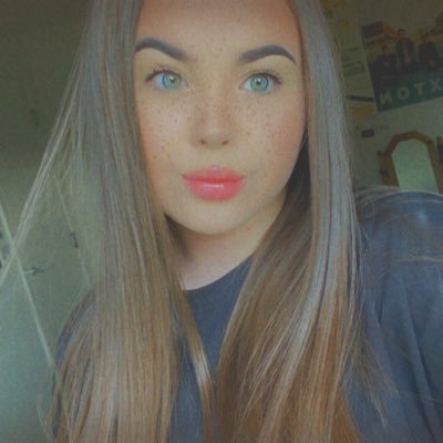 Profile Picture of Abby Brown (@abbybrownieee) on Twitter