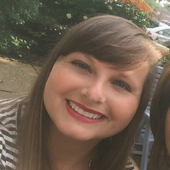 Profile Picture of Mandy Menshon (@mmenshon) on Poshmark