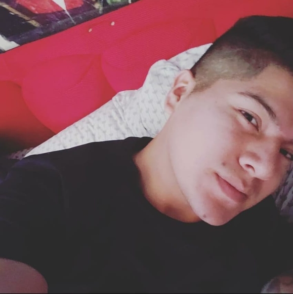 Profile Picture of Juan Bermeo (@jcbermeo) on Poshmark