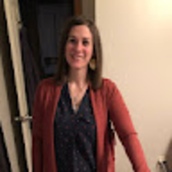 Profile Picture of Shauna Casey (@mrscasey5) on Poshmark