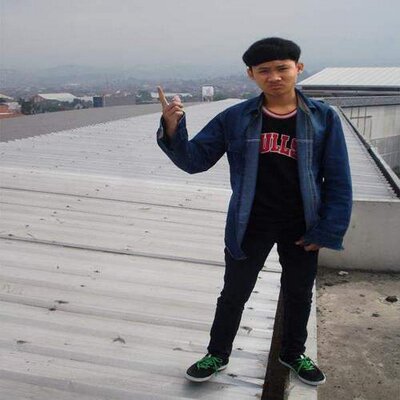 Profile Picture of Mekky Adam R (@LyeIyee) on Twitter