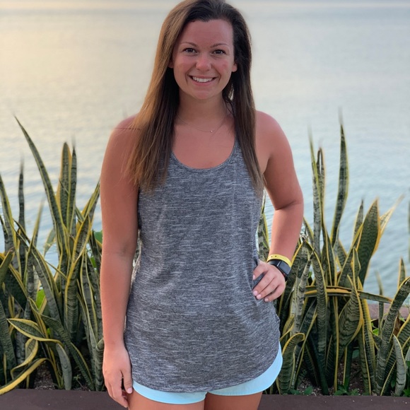 Profile Picture of Julia Trainor (@jtrainor2) on Poshmark