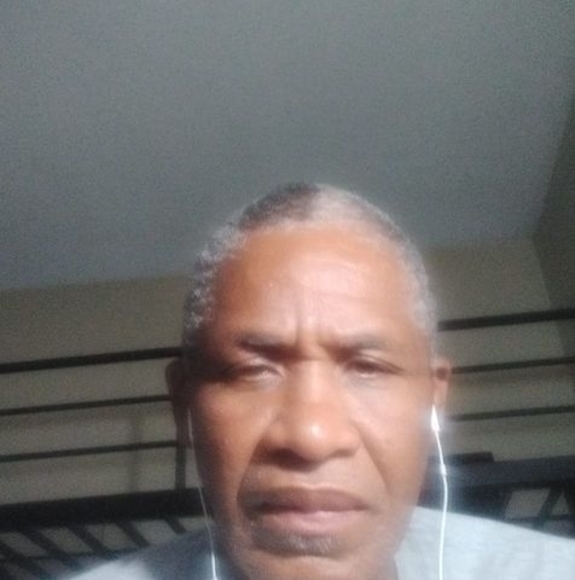 Profile Picture of Brian Theriault (@robertmoore57) on Poshmark