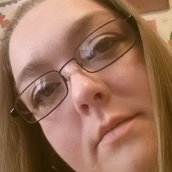 Profile Picture of Roberta Swirsky (@robertaswirsky) on Poshmark