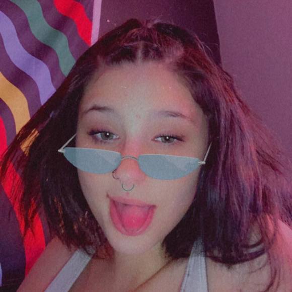 Profile Picture of Dempsey James (@journeyjames06) on Poshmark