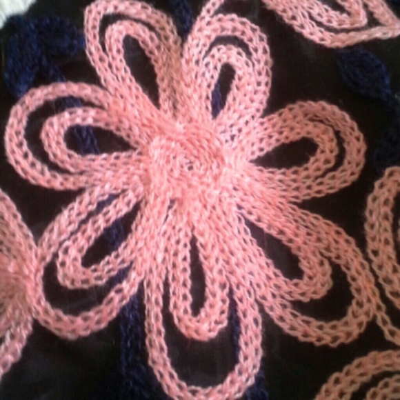 Alyssa Mochan - Poshmark Profile Picture of Alyssa Mochan (@uhlyssa) on Poshmark