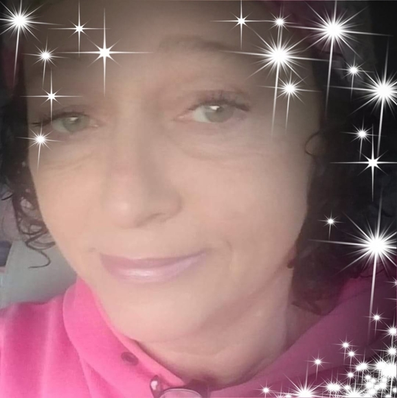 Profile Picture of Beverly Heath (@beverlyheath) on Poshmark