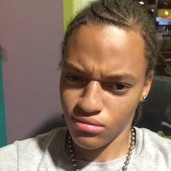Profile Picture of Joel Maxwell (@whitebwai) on Poshmark