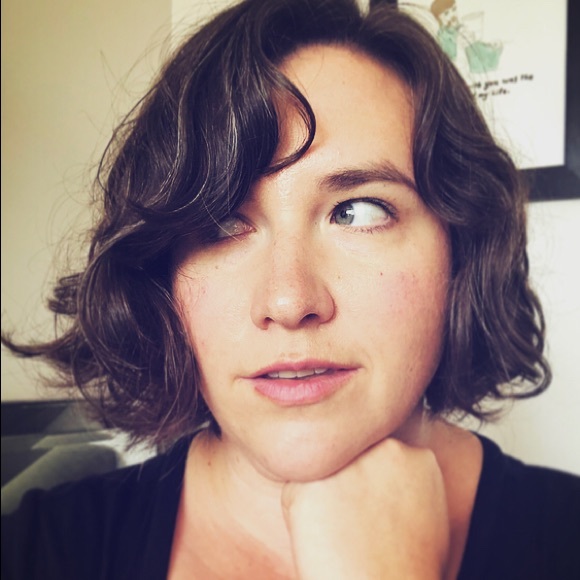 Stephanie Weidmann - Poshmark Profile Picture of Stephanie Weidmann (@sweidmann) on Poshmark