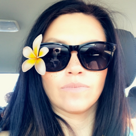 Profile Picture of Sharon Morrissey (@smor183) on Poshmark