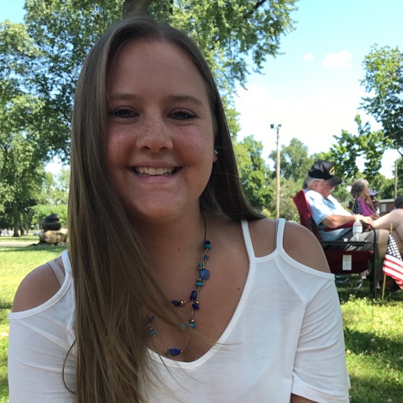 Profile Picture of Marissa Falcetti (@mfalcetti) on Poshmark