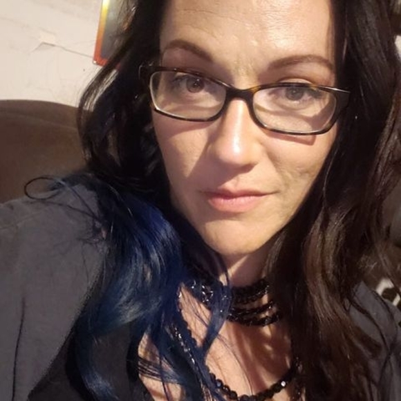 Profile Picture of Danielle Sylva (@daniellesylva) on Poshmark