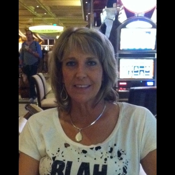 Profile Picture of Joan Royer (@joanie63) on Poshmark