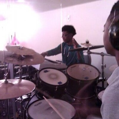 Profile Picture of LeRoy Edmonds (@DrummerBoyLeRoy) on Twitter
