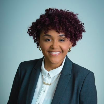 Profile Picture of Christine Miguel (@ChrisAMiguel) on Twitter