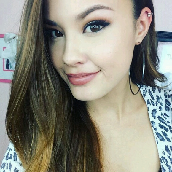 Profile Picture of Kyle Shannon (@kyleannon730) on Poshmark