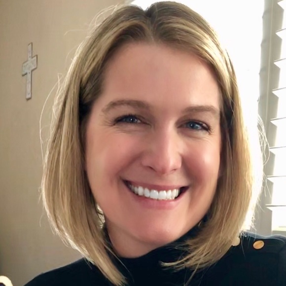 Profile Picture of Barbara Wronski (@basiaflatt) on Poshmark