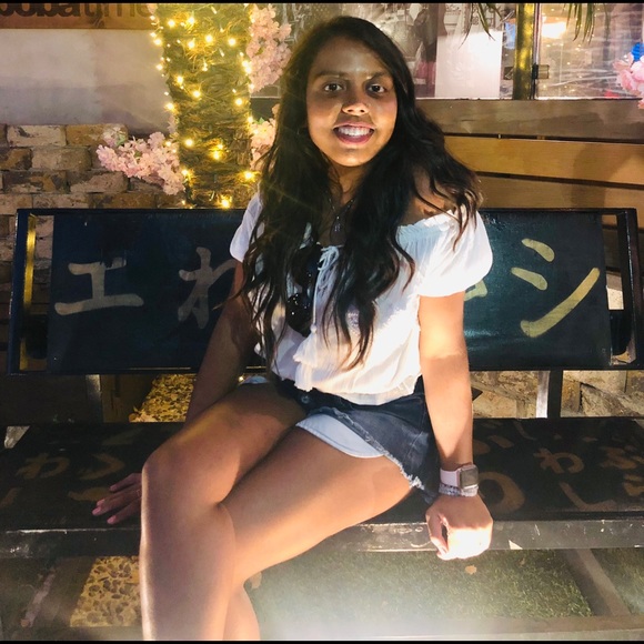 Profile Picture of Megha Bhakta (@megha_06) on Poshmark