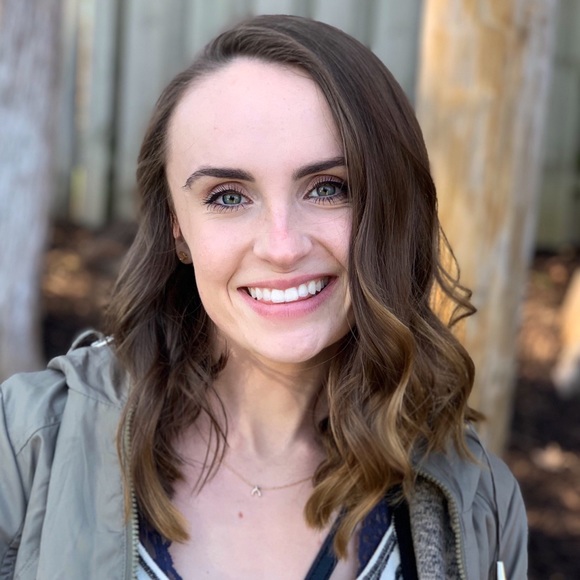 Profile Picture of Sarah Elsinghorst (@sarahe2468) on Poshmark