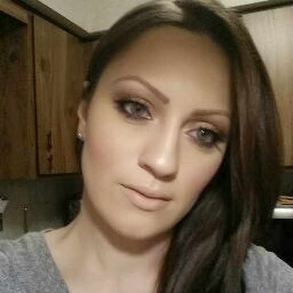 Profile Picture of Ameira Matariyeh (@amymats514) on Poshmark