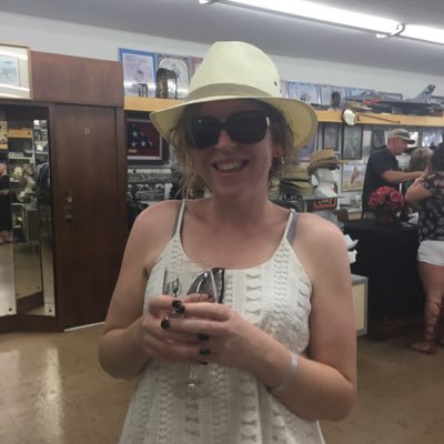 Profile Picture of Elizabeth Shearer (@LogansMom87) on Twitter