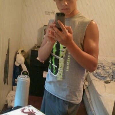 Profile Picture of Devin Howell (@DevinHowell6996) on Twitter