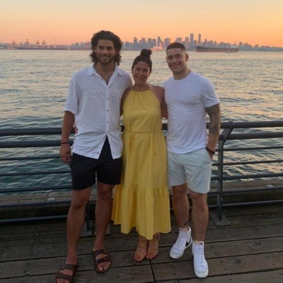 Profile Picture of Dougie Taylor (@doutay1969) on Poshmark