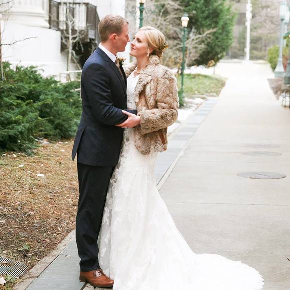 Profile Picture of Britney Titensor (@britneytitensor) on Poshmark