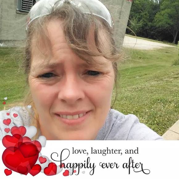 Profile Picture of Deianna Wolfe (@deiannawolfe) on Poshmark