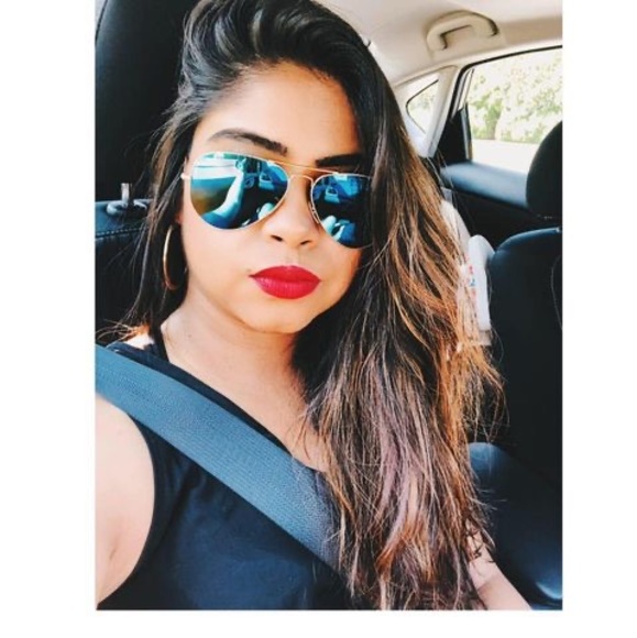 Profile Picture of Naweli Tamaskar-shinde (@nawelit) on Poshmark