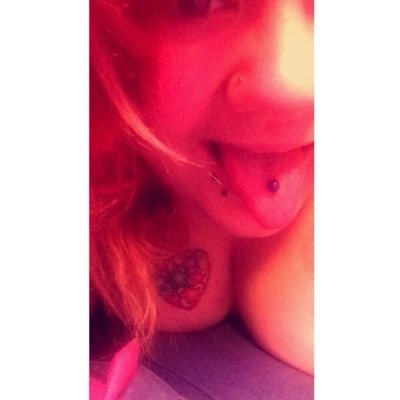 Profile Picture of Lauren All Time Low♡ (@xxlaurennoelxx) on Twitter