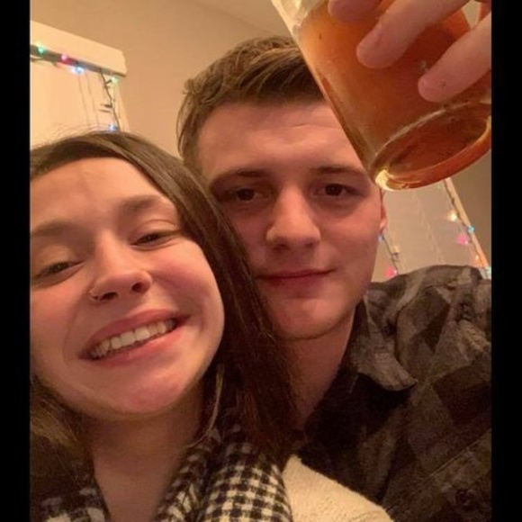 Profile Picture of Joey Snyder (@joeysnyder127) on Poshmark