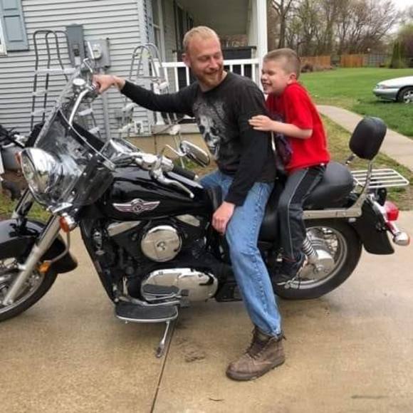 Profile Picture of Joshua Paxson (@joshuapaxson) on Poshmark