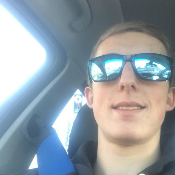 Profile Picture of Tyler Siegert (@tyler_siegert) on Poshmark