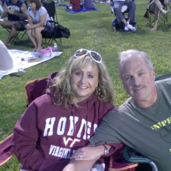 Profile Picture of Candice Carroll (@cmcarroll967) on Poshmark