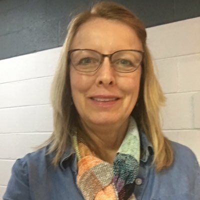 Profile Picture of Lori Apple (@LoriApple6) on Twitter