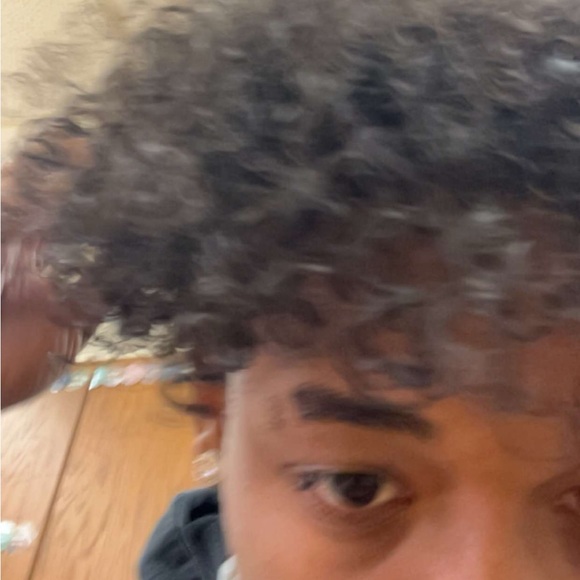 Profile Picture of Xavier Poole (@xay971) on Poshmark
