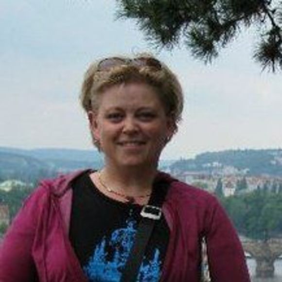 Profile Picture of Karen Buck (@karenbuck626) on Poshmark