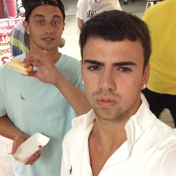 Profile Picture of Mike Andre (@mikemoney1) on Poshmark