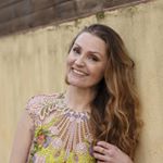 Profile Picture of Tiffany Carter (@curlyqueues) on Instagram