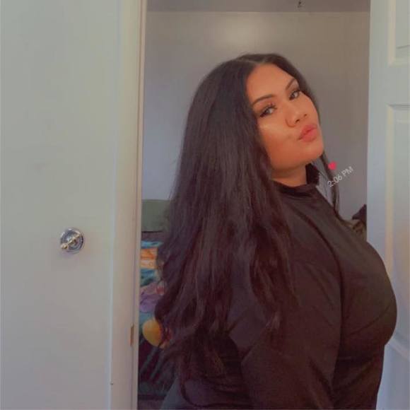 Profile Picture of Jane Reid (@janereid) on Poshmark